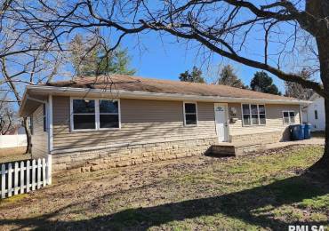 104 PEACH Drive, Anna, Illinois, 3 Bedrooms Bedrooms, ,2 BathroomsBathrooms,Residential,For Sale,PEACH,RMACA1035063