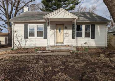 1310 10TH Street, Pekin, Illinois, 2 Bedrooms Bedrooms, ,1 BathroomBathrooms,Residential,For Sale,10TH,RMAPA1256583