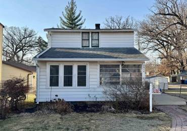 2614 23 1/2 Avenue, Rock Island, Illinois, 4 Bedrooms Bedrooms, ,1 BathroomBathrooms,Residential,For Sale,23 1/2,RMAQC4261389