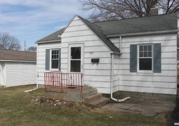 531 29TH Avenue, Moline, Illinois, 2 Bedrooms Bedrooms, ,1 BathroomBathrooms,Residential,For Sale,29TH,RMAQC4261435