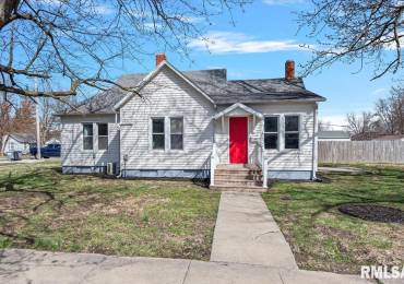 204 Emmett Street, Virden, Illinois, 2 Bedrooms Bedrooms, ,1 BathroomBathrooms,Residential,For Sale,Emmett,RMACA1035142