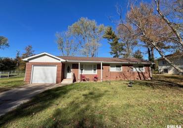 1500 Gary Drive, Carbondale, Illinois, 3 Bedrooms Bedrooms, ,1 BathroomBathrooms,Residential,For Sale,Gary,RMAQC4258611