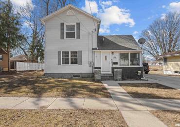 309 WINFIELD Street, Morrison, Illinois, 4 Bedrooms Bedrooms, ,2 BathroomsBathrooms,Residential,For Sale,WINFIELD,RMAQC4261503