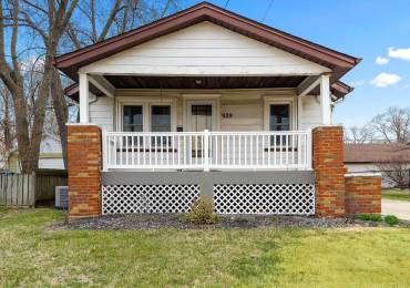 929 GLEN Avenue, Peoria Heights, Illinois, 2 Bedrooms Bedrooms, ,2 BathroomsBathrooms,Residential,For Sale,GLEN,RMAPA1256652