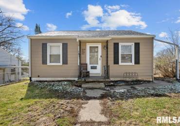 3141 FAIRVIEW Street, Davenport, Iowa, 3 Bedrooms Bedrooms, ,1 BathroomBathrooms,Residential,For Sale,FAIRVIEW,RMAQC4261521