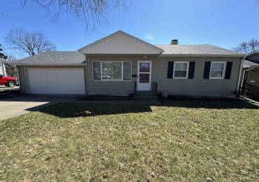 2325 43RD Street, Davenport, Iowa, 3 Bedrooms Bedrooms, ,1 BathroomBathrooms,Residential Lease,For Rent,43RD,RMAQC4261522