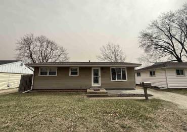 420 SHERWOOD Drive, Pekin, Illinois, 3 Bedrooms Bedrooms, ,1 BathroomBathrooms,Residential,For Sale,SHERWOOD,RMAPA1256659