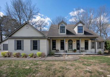 105 Quail Run Drive, Carterville, Illinois, 5 Bedrooms Bedrooms, ,3 BathroomsBathrooms,Residential,For Sale,Quail Run,RMAQC4261564