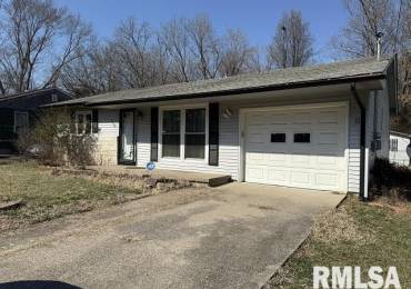 610 Owen Street, Carbondale, Illinois, 3 Bedrooms Bedrooms, ,2 BathroomsBathrooms,Residential,For Sale,Owen,RMAEB457225