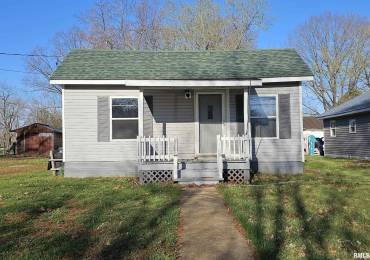 321 Lackey Street, Salem, Illinois, 3 Bedrooms Bedrooms, ,2 BathroomsBathrooms,Residential,For Sale,Lackey,RMAEB457242