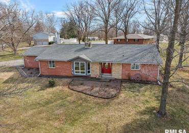 1085 MEMORY Lane, Springfield, Illinois, 3 Bedrooms Bedrooms, ,2 BathroomsBathrooms,Residential,For Sale,MEMORY,RMACA1035243