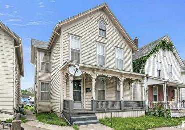 1454 3RD Street, Davenport, Iowa, ,Residential Income,For Sale,3RD,RMAQC4262353