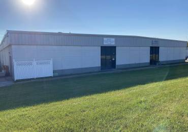 5115 TREMONT Avenue, Davenport, Iowa, ,Commercial Lease,For Rent,TREMONT,RMAQC4262405