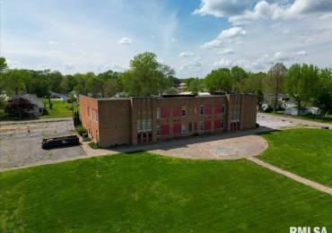 1007 McLeansboro Street, Benton, Illinois, ,Commercial Sale,For Sale,McLeansboro,RMAEB457678