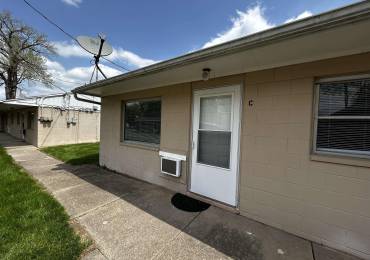 135 SHADOWAY Drive, East Peoria, Illinois, 1 Bedroom Bedrooms, ,1 BathroomBathrooms,Residential Lease,For Rent,SHADOWAY,RMAPA1257456