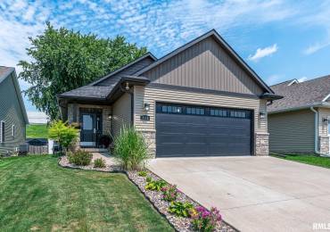 3112 34TH Street, Davenport, Iowa, 4 Bedrooms Bedrooms, ,3 BathroomsBathrooms,Residential,For Sale,34TH,RMAQC4262747