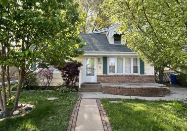 2963 9TH Street, Moline, Illinois, 4 Bedrooms Bedrooms, ,3 BathroomsBathrooms,Residential,For Sale,9TH,RMAQC4262760