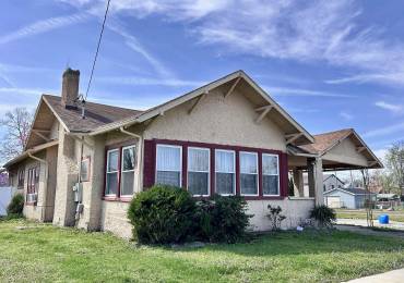 904 MAIN Street, West Frankfort, Illinois, 2 Bedrooms Bedrooms, ,1 BathroomBathrooms,Residential,For Sale,MAIN,RMAEB457351