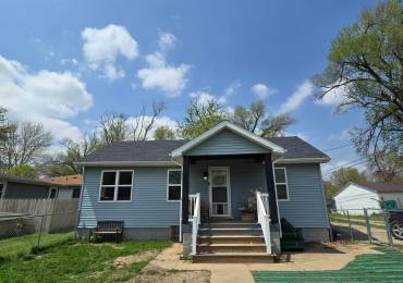 713 CREVE COEUR Avenue, Creve Coeur, Illinois, 2 Bedrooms Bedrooms, ,1 BathroomBathrooms,Residential,For Sale,CREVE COEUR,RMAPA1257516