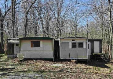 77 Violet Valley Road, Makanda, Illinois, 4 Bedrooms Bedrooms, ,2 BathroomsBathrooms,Manufactured In Park,For Sale,Violet Valley,RMAEB457735