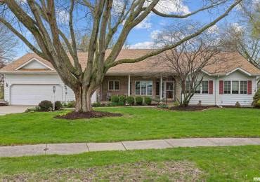 3232 FERNWOOD Court, Davenport, Iowa, 3 Bedrooms Bedrooms, ,3 BathroomsBathrooms,Residential,For Sale,FERNWOOD,RMAQC4262410