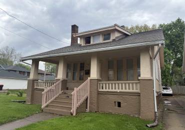 814 COLUMBIA Terrace, Peoria, Illinois, 4 Bedrooms Bedrooms, ,1 BathroomBathrooms,Residential,For Sale,COLUMBIA,RMAPA1257561