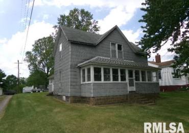 200 3RD Street, Rosiclare, Illinois, 4 Bedrooms Bedrooms, ,1 BathroomBathrooms,Residential,For Sale,3RD,RMAEB457774