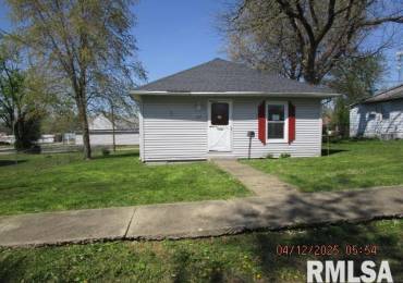 307 7TH Street, West Frankfort, Illinois, 2 Bedrooms Bedrooms, ,1 BathroomBathrooms,Residential,For Sale,7TH,RMAEB457775