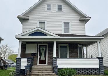 226 2nd Avenue, Clinton, Iowa, ,Residential Income,For Sale,RMAQC4262833