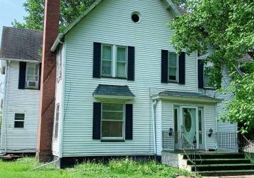 301 CORTLAND Avenue, Avon, Illinois, ,Residential Income,For Sale,CORTLAND,RMAPA1257605