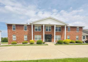 3505 WILLOW KNOLLS Road, Peoria, Illinois, 2 Bedrooms Bedrooms, ,2 BathroomsBathrooms,Residential,For Sale,WILLOW KNOLLS,RMAPA1257624