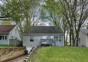 435 WAVERLY Road, Davenport, Iowa, 3 Bedrooms Bedrooms, ,1 BathroomBathrooms,Residential,For Sale,WAVERLY,RMAQC4262891