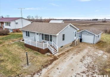 460 BLUEGRASS Street, Milton, Illinois, 2 Bedrooms Bedrooms, ,1 BathroomBathrooms,Residential,For Sale,BLUEGRASS,RMACA1034316