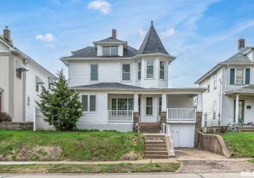 720 16TH Avenue, Moline, Illinois, 4 Bedrooms Bedrooms, ,2 BathroomsBathrooms,Residential,For Sale,16TH,RMAQC4262911