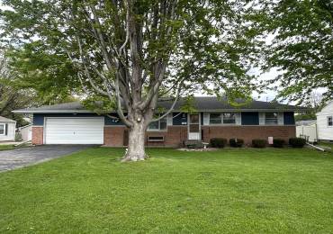 1755 ROBERTSON Avenue, Galesburg, Illinois, 4 Bedrooms Bedrooms, ,2 BathroomsBathrooms,Residential,For Sale,ROBERTSON,RMACA1036203