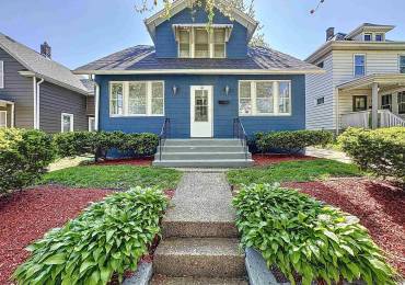 137 15TH Street, Silvis, Illinois, 3 Bedrooms Bedrooms, ,1 BathroomBathrooms,Residential,For Sale,15TH,RMAQC4262947