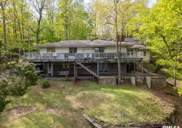 2581 LAKESHORE Drive, Goreville, Illinois, 4 Bedrooms Bedrooms, ,2 BathroomsBathrooms,Residential,For Sale,LAKESHORE,RMAEB457731