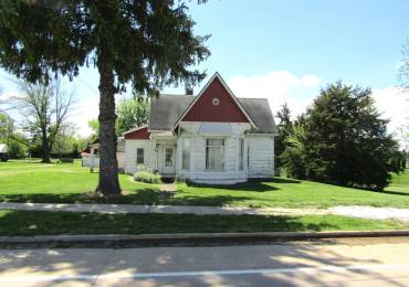 906 BROADWAY Street, Astoria, Illinois, 2 Bedrooms Bedrooms, ,1 BathroomBathrooms,Residential,For Sale,BROADWAY,RMAPA1257682