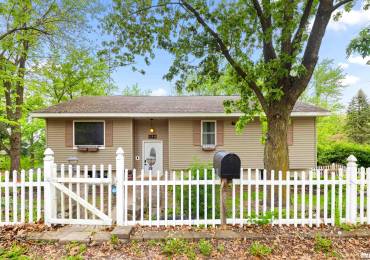 104 Dutchland Estate Road, Havana, Illinois, 4 Bedrooms Bedrooms, ,2 BathroomsBathrooms,Residential,For Sale,Dutchland Estate,RMAPA1257634