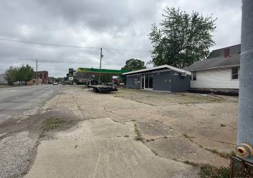 219 6TH Street, Petersburg, Illinois, ,Commercial Sale,For Sale,6TH,RMACA1036231
