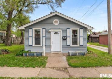 711 BIRCHWOOD Avenue, Davenport, Iowa, 2 Bedrooms Bedrooms, ,1 BathroomBathrooms,Residential,For Sale,BIRCHWOOD,RMAQC4262996