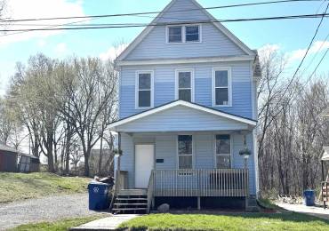 531 13TH Street, Davenport, Iowa, 3 Bedrooms Bedrooms, ,2 BathroomsBathrooms,Residential,For Sale,13TH,RMAQC4262157