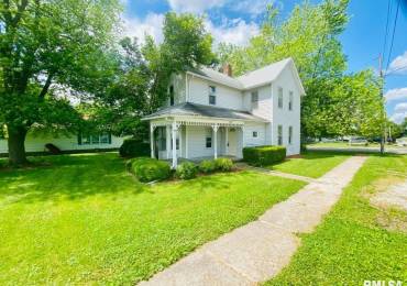 1202 17TH Avenue, Viola, Illinois, 4 Bedrooms Bedrooms, ,2 BathroomsBathrooms,Residential,For Sale,17TH,RMAQC4263032