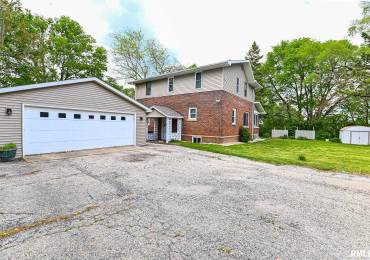 112 PEKIN Avenue, East Peoria, Illinois, 3 Bedrooms Bedrooms, ,1 BathroomBathrooms,Residential,For Sale,PEKIN,RMAPA1257752