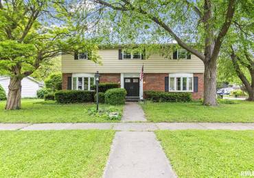 2340 Bates Avenue, Springfield, Illinois, 5 Bedrooms Bedrooms, ,2 BathroomsBathrooms,Residential,For Sale,Bates,RMACA1035939