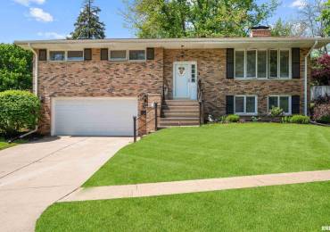 3567 49TH Street, Moline, Illinois, 4 Bedrooms Bedrooms, ,1 BathroomBathrooms,Residential,For Sale,49TH,RMAQC4263081