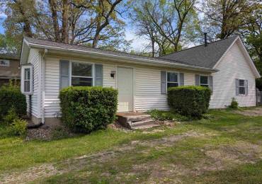 2060 MORTON Avenue, Morton, Illinois, 3 Bedrooms Bedrooms, ,1 BathroomBathrooms,Residential,For Sale,MORTON,RMAPA1257782