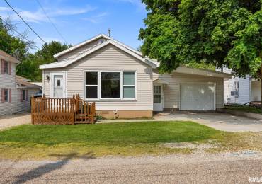 105 SPRUCE Street, Delavan, Illinois, 1 Bedroom Bedrooms, ,1 BathroomBathrooms,Residential,For Sale,SPRUCE,RMAPA1257797