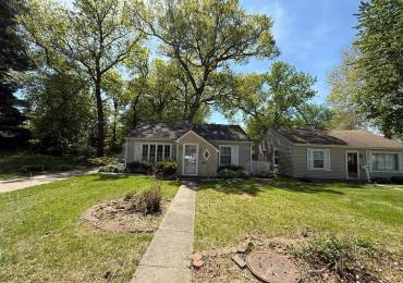 4536 23RD Avenue, Rock Island, Illinois, 2 Bedrooms Bedrooms, ,1 BathroomBathrooms,Residential,For Sale,23RD,RMAQC4263096