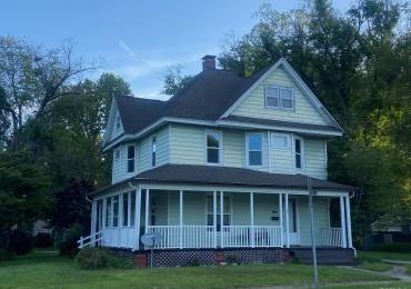 703 PARK Street, Taylorville, Illinois, 4 Bedrooms Bedrooms, ,1 BathroomBathrooms,Residential,For Sale,PARK,RMACA1036316